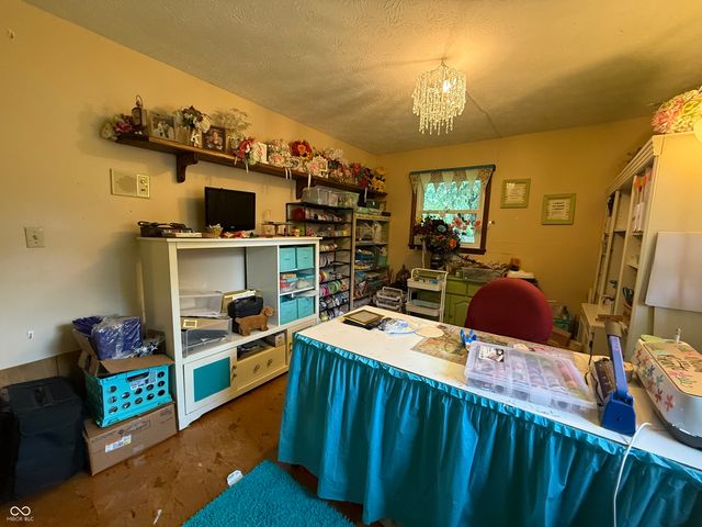 7660 S Oak Drive, Indianapolis, IN 46227