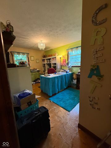 7660 S Oak Drive, Indianapolis, IN 46227