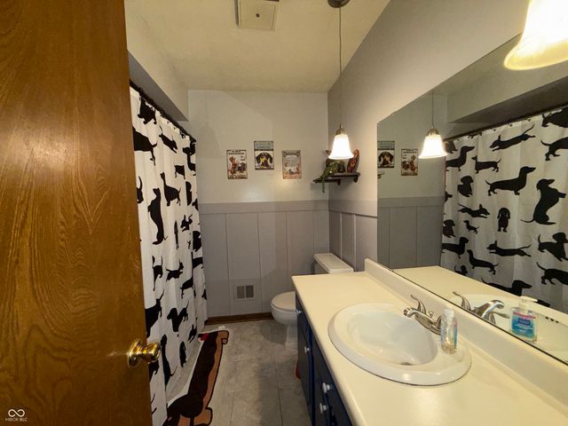 7660 S Oak Drive, Indianapolis, IN 46227