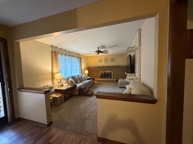 7660 S Oak Drive, Indianapolis, IN 46227