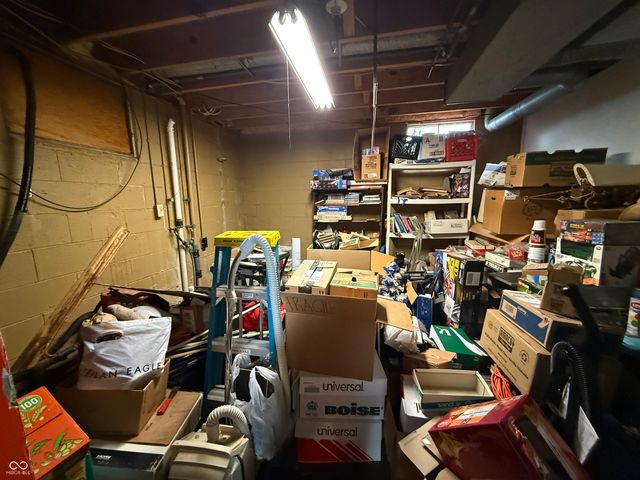 7660 S Oak Drive, Indianapolis, IN 46227