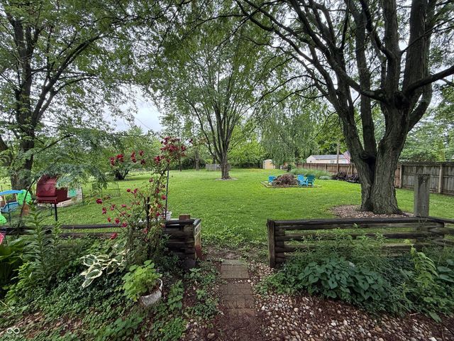7660 S Oak Drive, Indianapolis, IN 46227