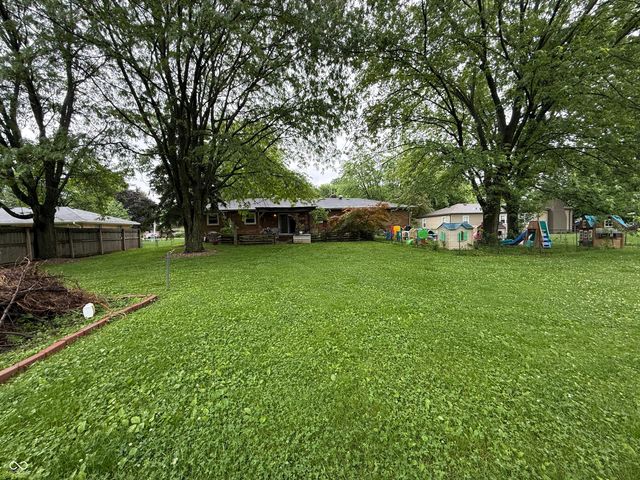 7660 S Oak Drive, Indianapolis, IN 46227