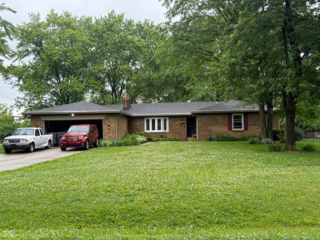 7660 S Oak Drive, Indianapolis, IN 46227