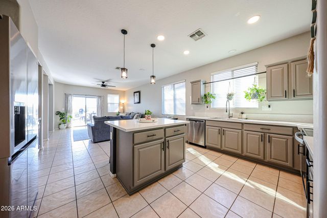 2499 W LEWIS AND CLARK Trail, Phoenix, AZ 85086