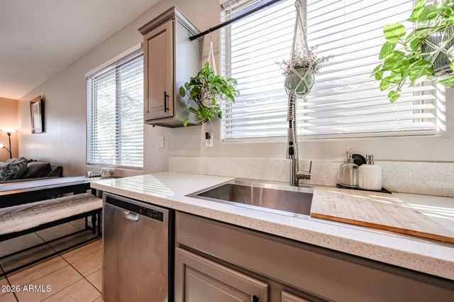 2499 W LEWIS AND CLARK Trail, Phoenix, AZ 85086