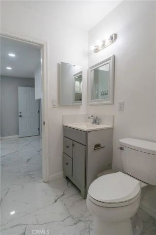 805 N Euclid Street, Santa Ana, CA 92703