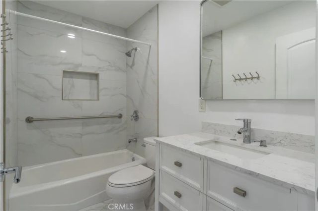 805 N Euclid Street, Santa Ana, CA 92703