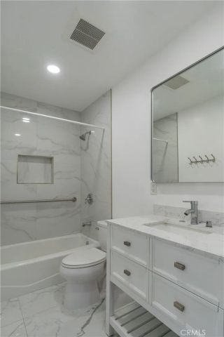 805 N Euclid Street, Santa Ana, CA 92703