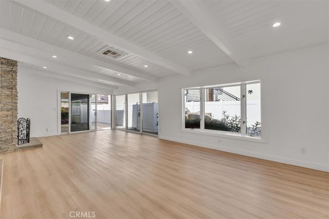 11528 Balboa, Granada Hills, CA 91344