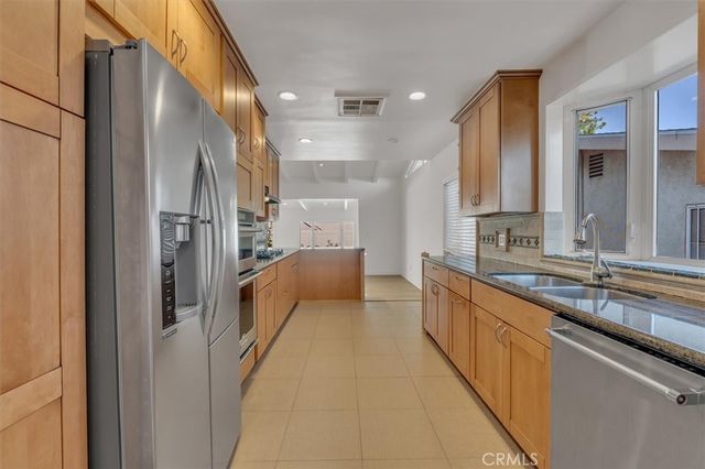 11528 Balboa, Granada Hills, CA 91344