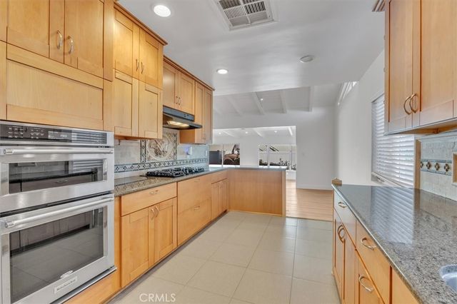 11528 Balboa, Granada Hills, CA 91344