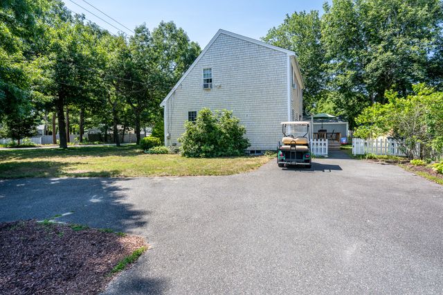 261 Seacoast Shores Boulevard, East Falmouth, MA 02536