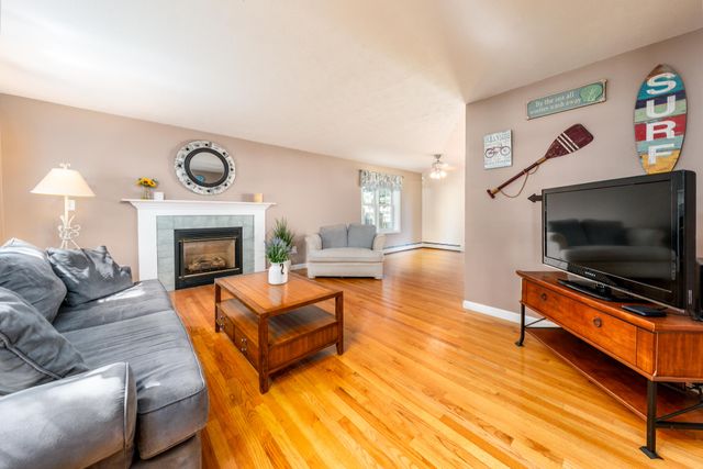 261 Seacoast Shores Boulevard, East Falmouth, MA 02536