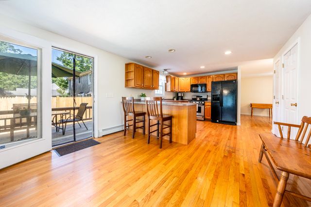 261 Seacoast Shores Boulevard, East Falmouth, MA 02536