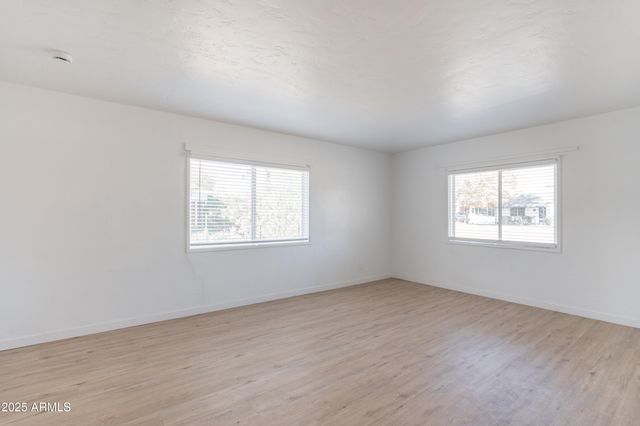 1721 W EARLL Drive, Phoenix, AZ 85015