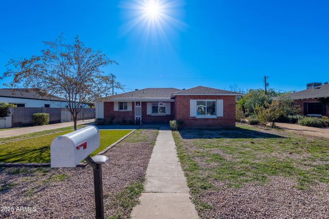 1721 W EARLL Drive, Phoenix, AZ 85015