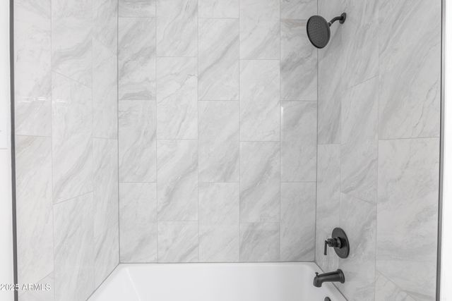 1721 W EARLL Drive, Phoenix, AZ 85015