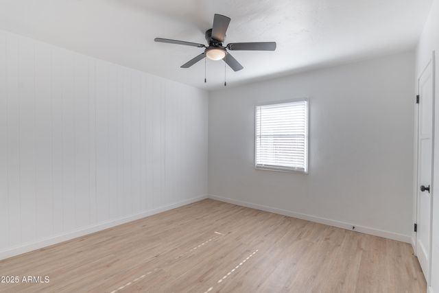 1721 W EARLL Drive, Phoenix, AZ 85015