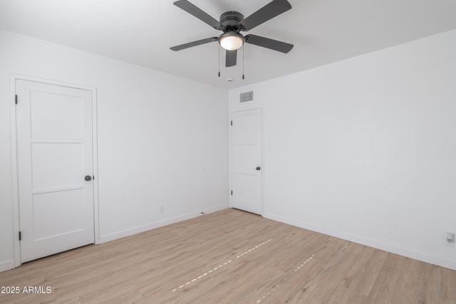 1721 W EARLL Drive, Phoenix, AZ 85015