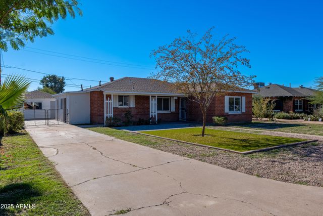 1721 W EARLL Drive, Phoenix, AZ 85015