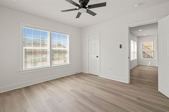 2817 Winbern Street, Houston, TX 77004