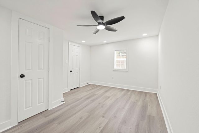 2817 Winbern Street, Houston, TX 77004