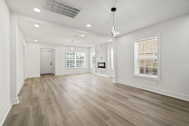 2817 Winbern Street, Houston, TX 77004