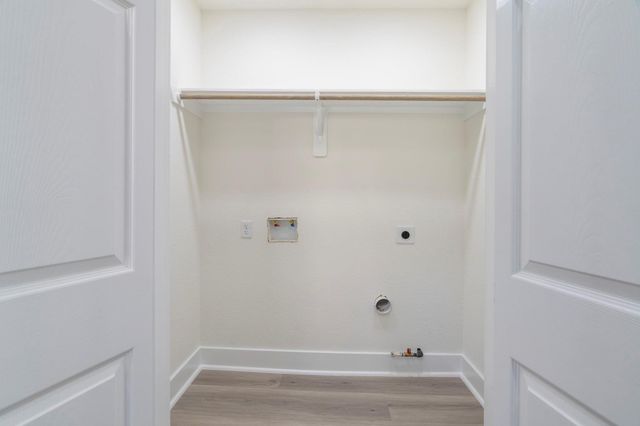 2817 Winbern Street, Houston, TX 77004