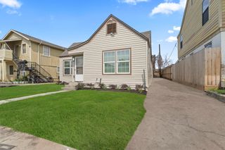 2817 Winbern Street, Houston, TX 77004