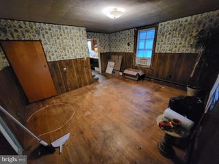 11 BAKER AVE, Mount Airy, MD 21771