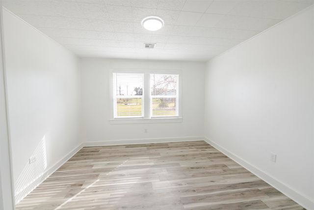 5543 Bayou Black Dr, Gibson, LA 70356