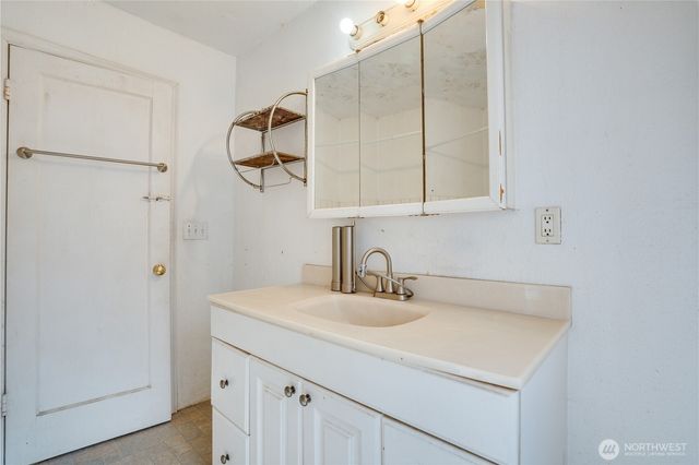 3120 S 17th Street, Tacoma, WA 98405
