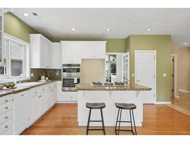 1231 Nw MAYFIELD Rd, Portland, OR 97229