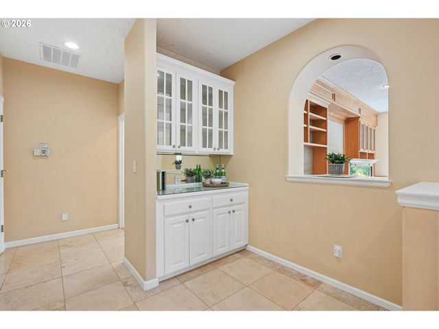 1231 Nw MAYFIELD Rd, Portland, OR 97229