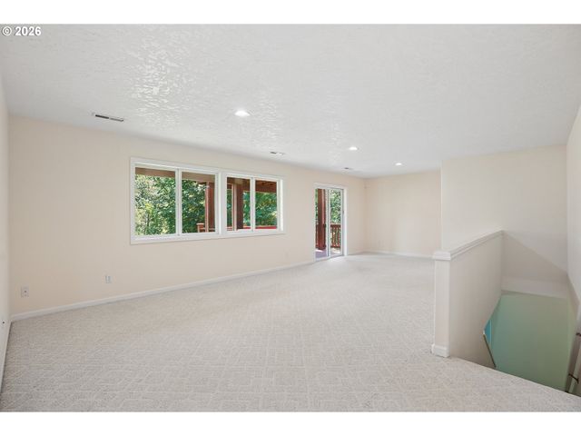1231 Nw MAYFIELD Rd, Portland, OR 97229