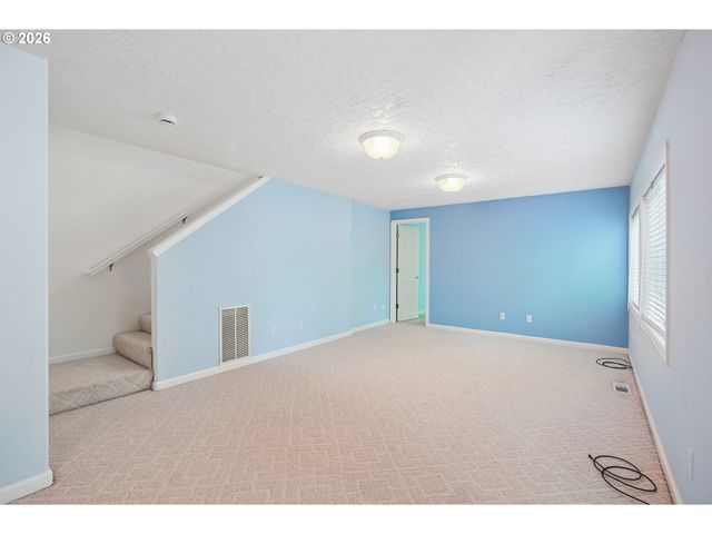 1231 Nw MAYFIELD Rd, Portland, OR 97229