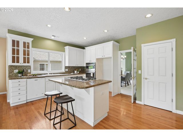 1231 Nw MAYFIELD Rd, Portland, OR 97229