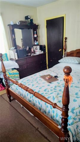 1016 Elm Street, Shelby, NY 14103