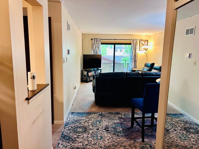 2311 183rd Street 206B, Homewood, IL 60430