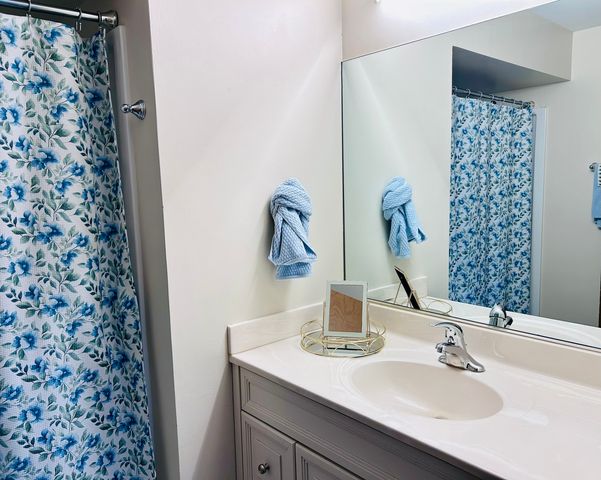 2311 183rd Street 206B, Homewood, IL 60430