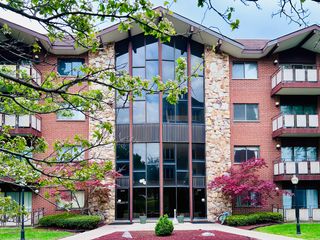 2311 183rd Street 206B, Homewood, IL 60430