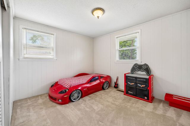 229 Grandview Dr, Old Hickory, TN 37138