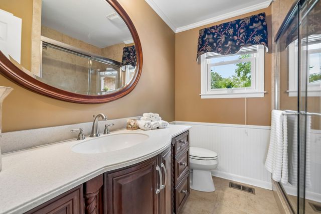 229 Grandview Dr, Old Hickory, TN 37138