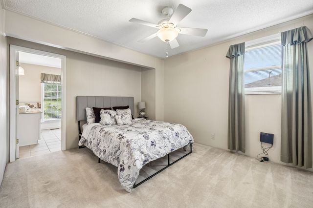 229 Grandview Dr, Old Hickory, TN 37138