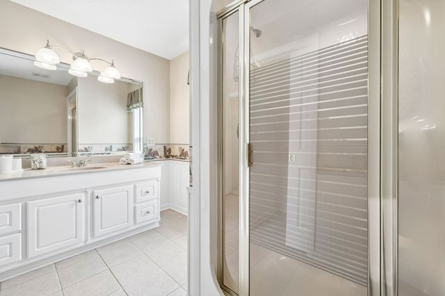 229 Grandview Dr, Old Hickory, TN 37138