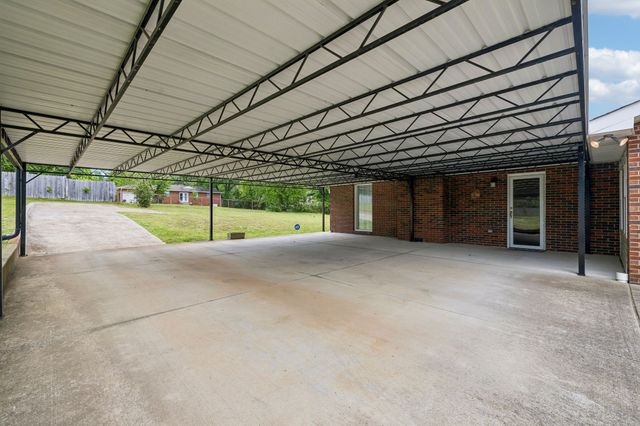 229 Grandview Dr, Old Hickory, TN 37138