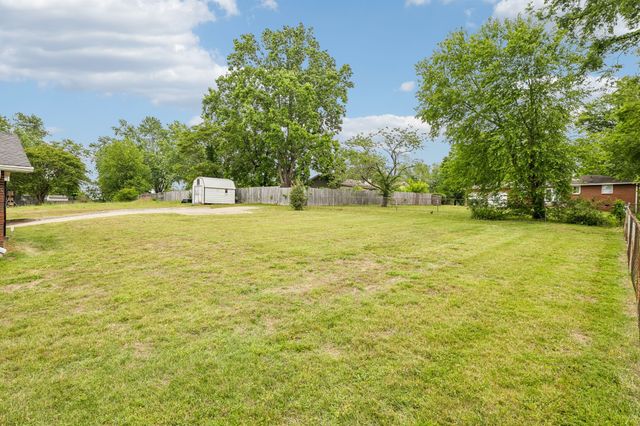 229 Grandview Dr, Old Hickory, TN 37138