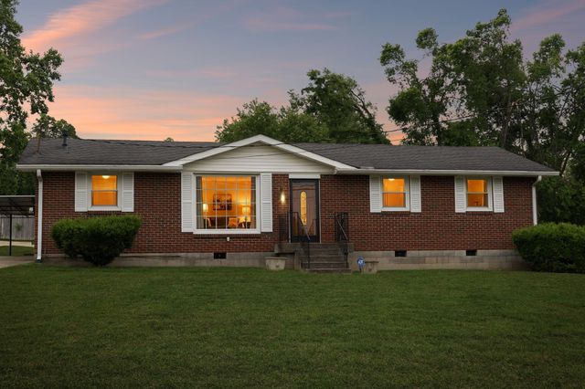 229 Grandview Dr, Old Hickory, TN 37138