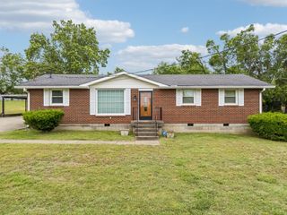 229 Grandview Dr, Old Hickory, TN 37138